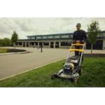 DeWalt 60V MAX 21" Brushless RWD Self-Propelled Mower Kit DCMWSP700Y2 - Image 6