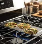 GE 30-Inch Freestanding Gas Range with 4.8 cu. ft. Oven Capacity and Sealed Cooktop Burners - Image 10